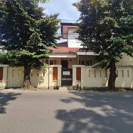 Gabs Gethouse Apartment
